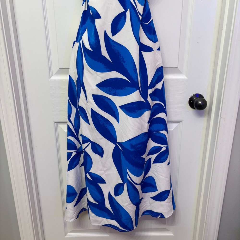 Blue Leaf One-Shoulder Bow Maxi Dress | FORE S - Picture 4 of 11